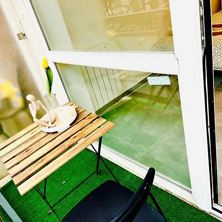 Dream Dwell Paris-Two Bedrooms Apart Near Gare Du Nord Buitenkant foto