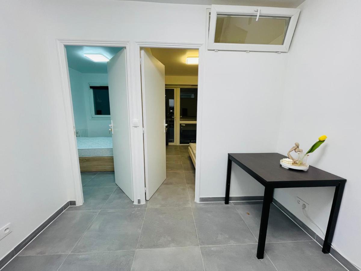 Dream Dwell Paris-Two Bedrooms Apart Near Gare Du Nord Buitenkant foto